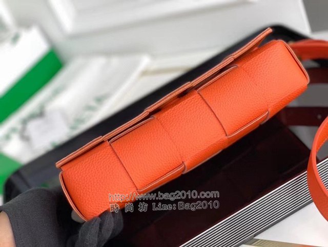 Bottega veneta高端女包 KF0017荔枝紋 寶緹嘉CASSETTE新款荔枝紋牛皮女包 BV經典款單肩斜挎包  gxz1273